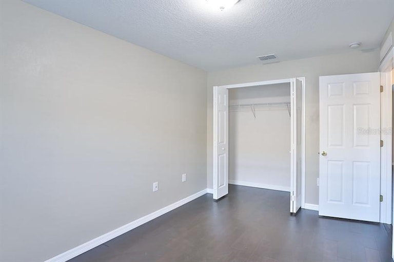 Photo 21 of 25 - 815 Brenton Leaf Dr, Ruskin, FL 33570