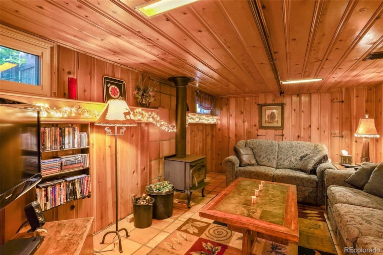 Photo 29 of 36 - 5677 S Louthan St, Littleton, CO 80120