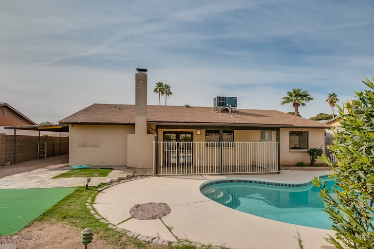 Photo 5 of 31 - 2734 W Charleston Ave, Phoenix, AZ 85053