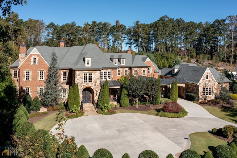 Photo 1 of 159 - 4040 Heatherwood Way, Roswell, GA 30075