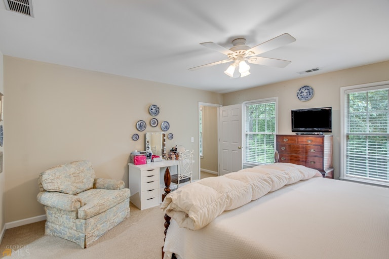 Photo 37 of 70 - 3723 Hardy Rd, Gainesville, GA 30506
