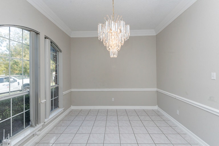 Photo 12 of 29 - 6352 Meadow Lakes Dr, North Richland Hills, TX 76180