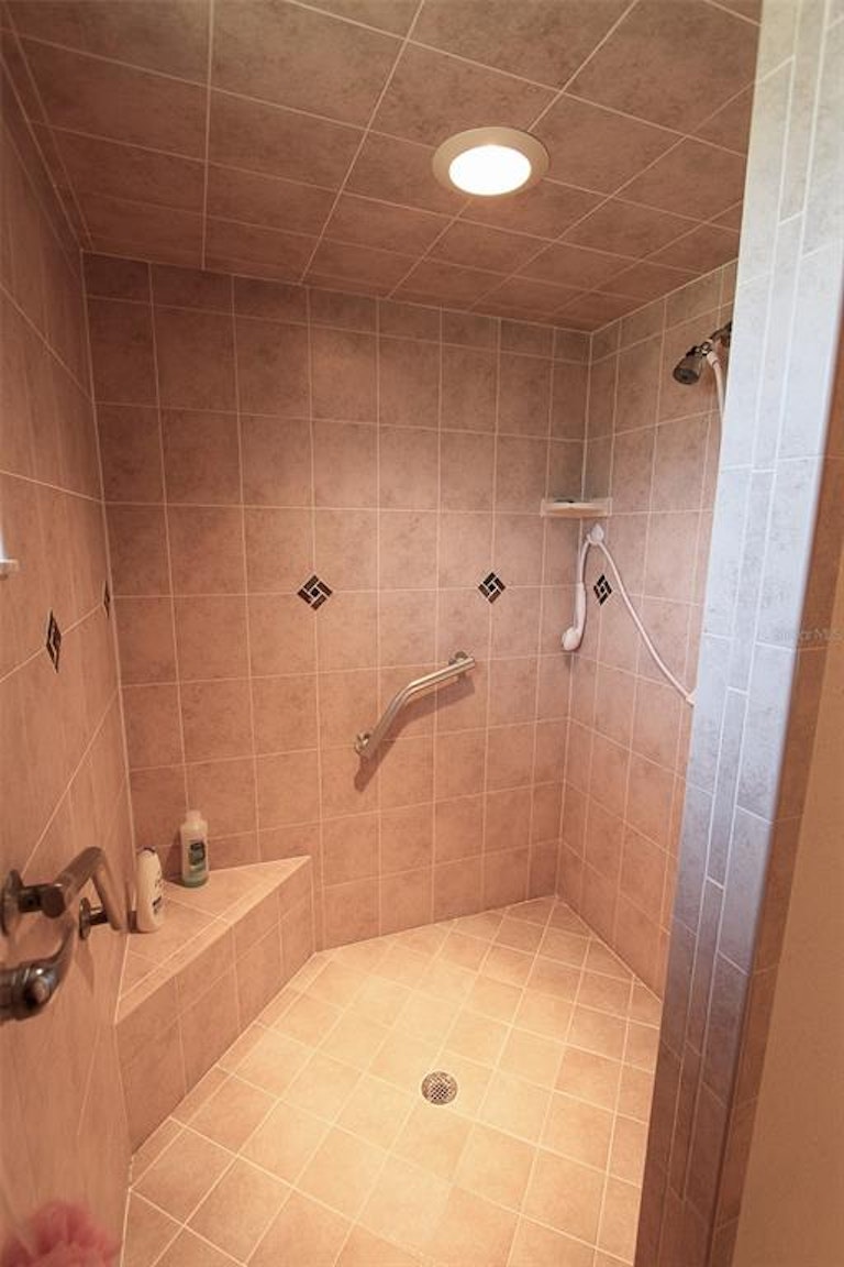 Photo 38 of 68 - 1634 N Combee Rd, Lakeland, FL 33801