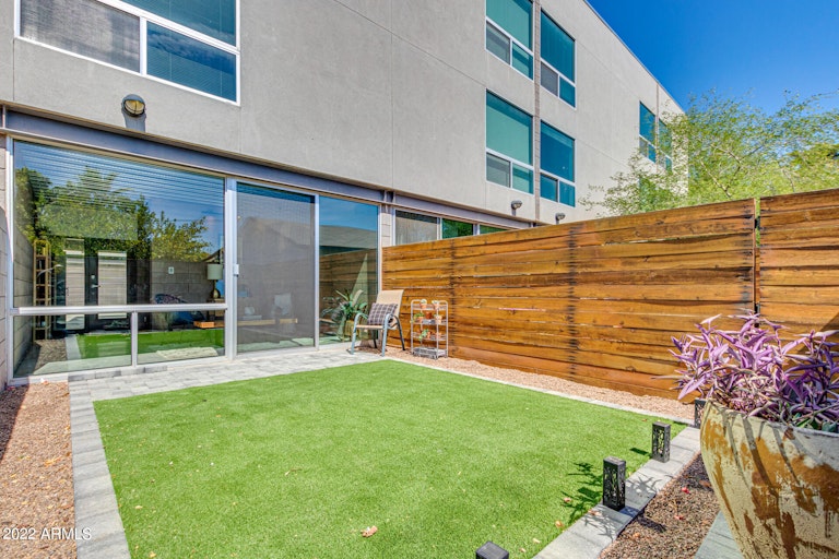 Photo 28 of 31 - 727 E Portland St #38, Phoenix, AZ 85006