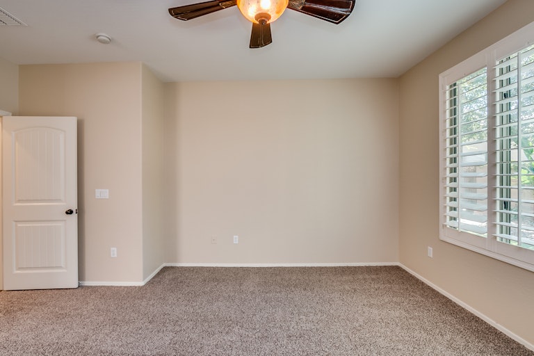 Photo 16 of 44 - 131 W Hackberry Dr, Chandler, AZ 85248