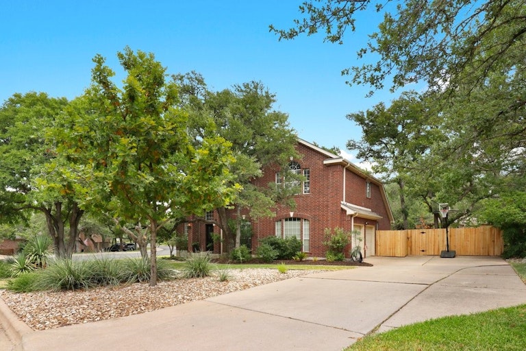 Photo 35 of 35 - 8007 Caribou Parke Cv, Austin, TX 78726