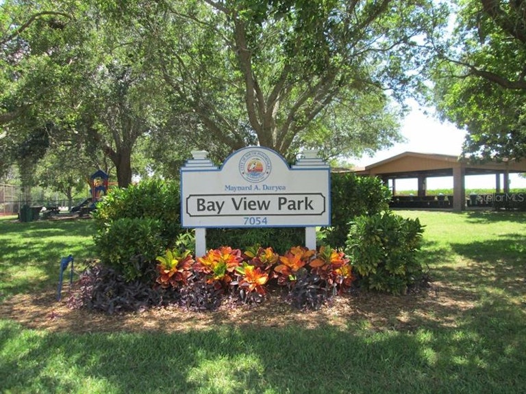 Photo 18 of 25 - 6950 Avenue Des Palais #1A, South Pasadena, FL 33707