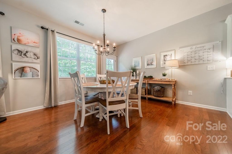 Photo 10 of 38 - 5726 Kildare Ct, Belmont, NC 28012