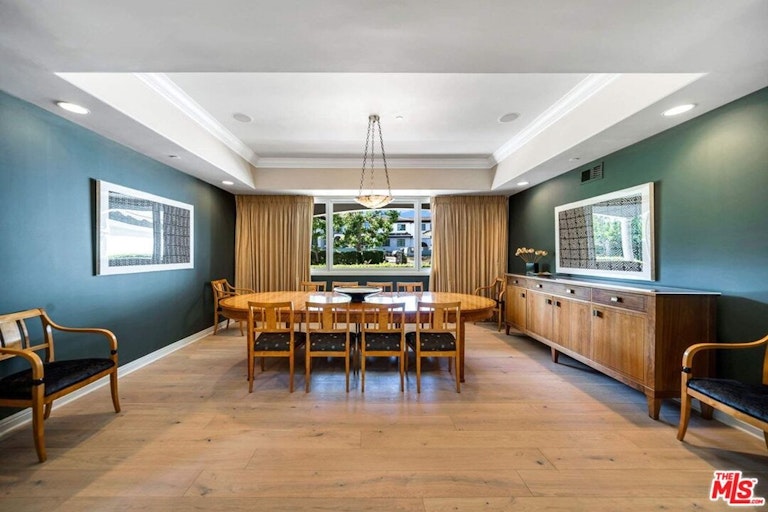 Photo 10 of 43 - 11706 Chaparal St, Los Angeles, CA 90049