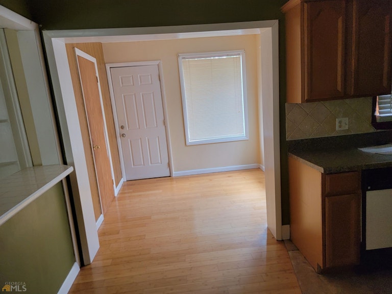 Photo 15 of 20 - 1028 Mountain View Rd NW, Conyers, GA 30012