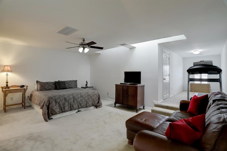Photo 17 of 20 - 3235 Bellefontaine St, Houston, TX 77025