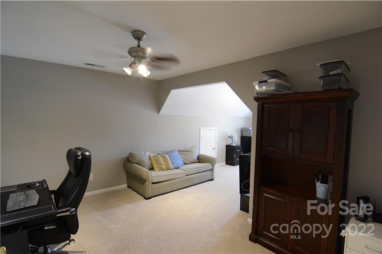 Photo 32 of 44 - 4454 Timberwood Dr, Gastonia, NC 28056