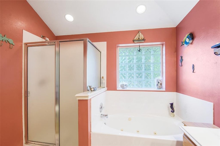 Photo 16 of 25 - 21526 Sapphire Ct, Katy, TX 77449
