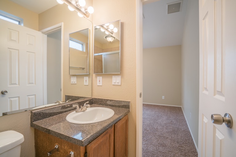 Photo 13 of 22 - 6742 W Mountain View Rd, Peoria, AZ 85345