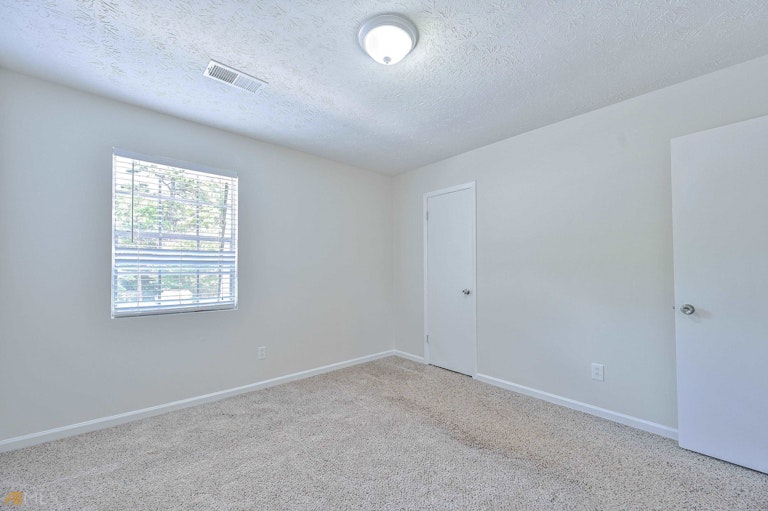 Photo 7 of 25 - 3097 Reeves St SE, Smyrna, GA 30080