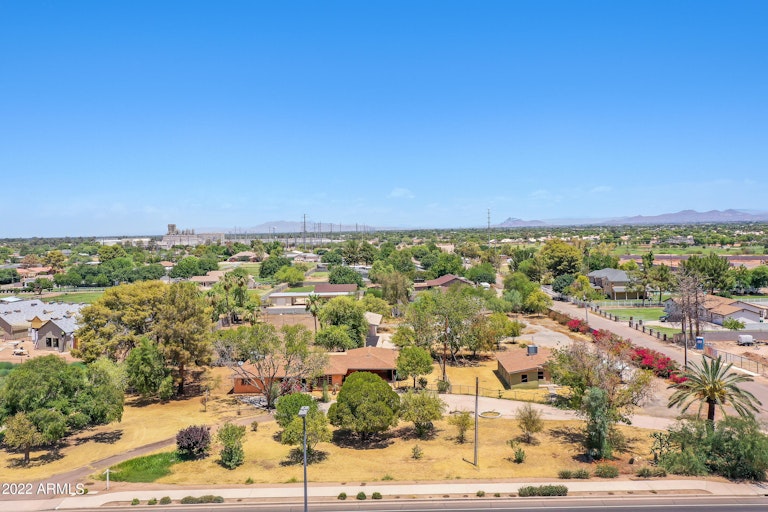 Photo 8 of 18 - 15606 E Ray Rd, Gilbert, AZ 85296