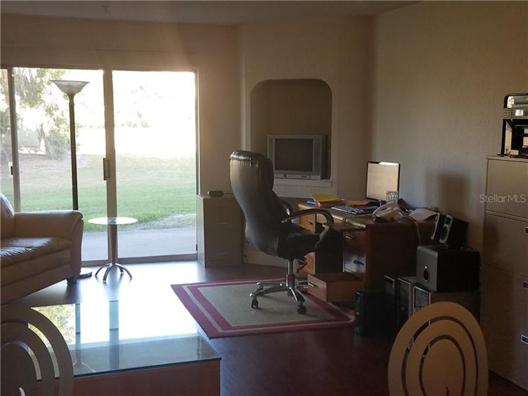 Photo 6 of 24 - 14037 Fairway Island Dr #212, Orlando, FL 32837