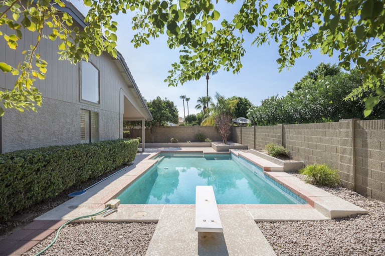 Photo 2 of 26 - 3908 E Tonto St, Phoenix, AZ 85044
