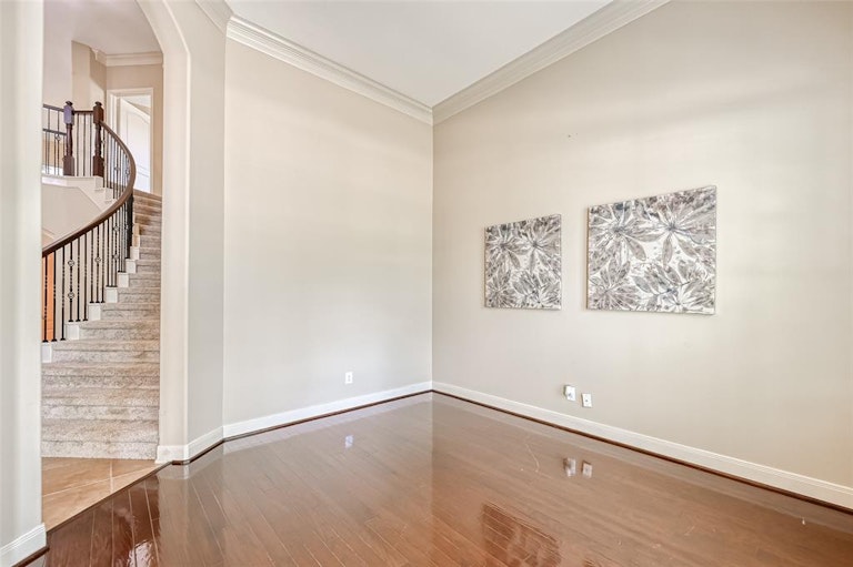 Photo 8 of 46 - 17402 Bland Mills Ln, Richmond, TX 77407