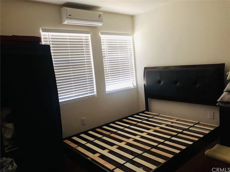 Photo 4 of 10 - 8425 Philbin Ave, Riverside, CA 92503