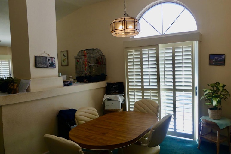 Photo 4 of 13 - 8001 Ruxton Ct, Sacramento, CA 95828