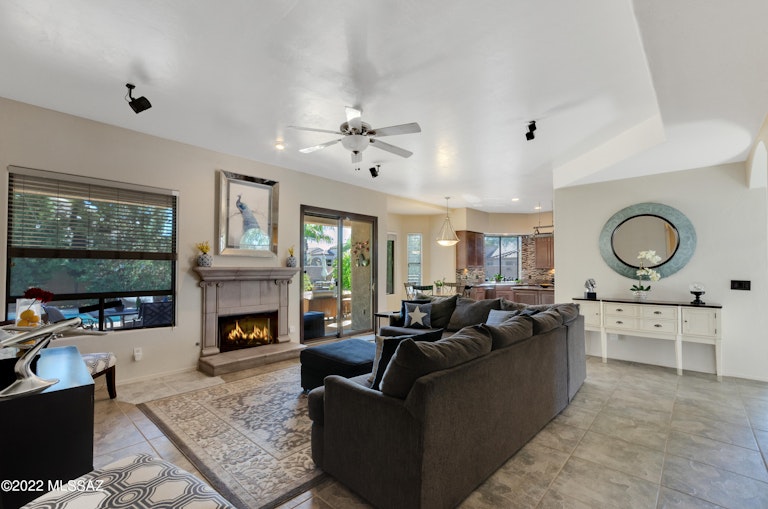 Photo 9 of 34 - 249 W Milbrae Springs Dr, Oro Valley, AZ 85755