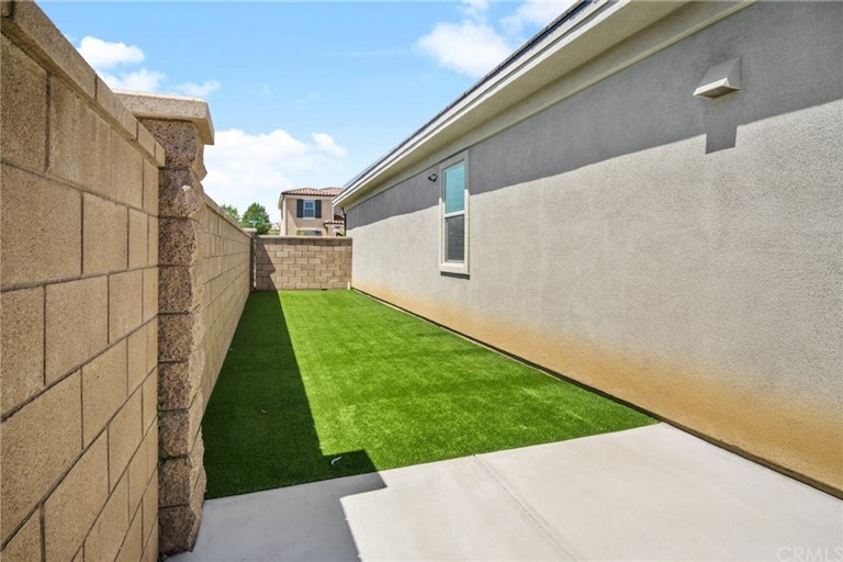 Photo 22 of 24 - 30573 Arrow Leaf Ln, Murrieta, CA 92563