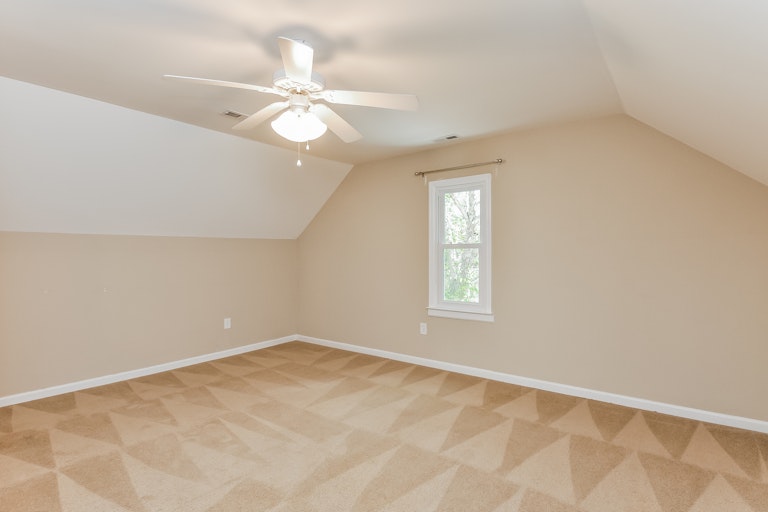 Photo 14 of 25 - 4709 Plum Blossum Dr, Knightdale, NC 27545
