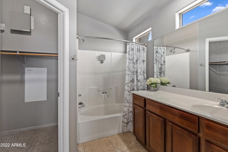 Photo 18 of 24 - 2727 N Price Rd #81, Chandler, AZ 85224