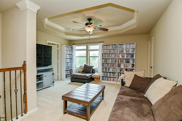 Photo 25 of 44 - 5306 Clear Landing Ct, Rosharon, TX 77583
