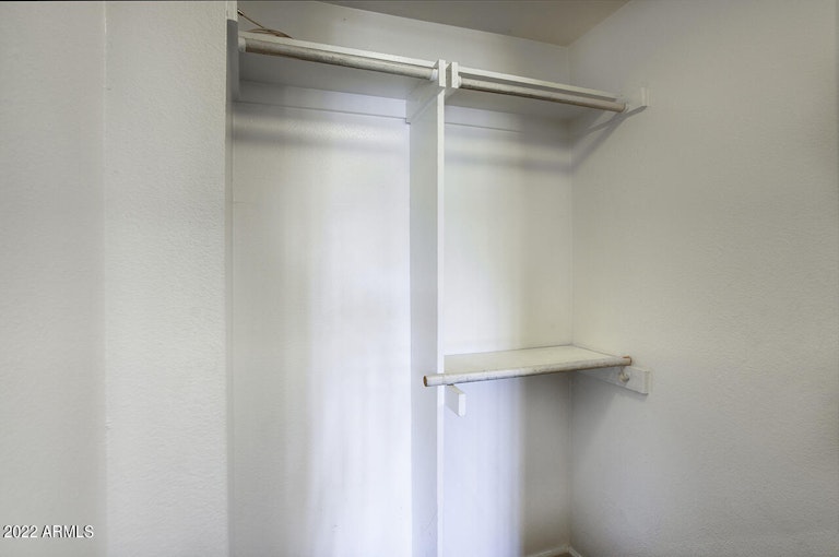 Photo 12 of 15 - 1702 W Tuckey Ln #217, Phoenix, AZ 85015