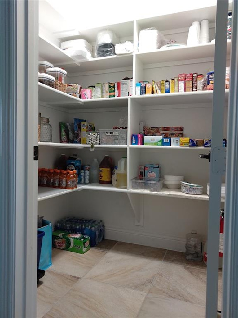 Photo 15 of 40 - 180 Denali Way, Waxahachie, TX 75167