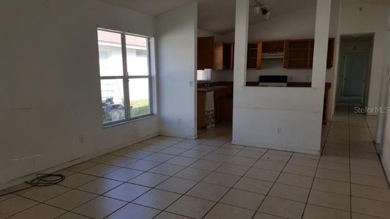Photo 2 of 3 - 9525 Violet Dr, Orlando, FL 32824