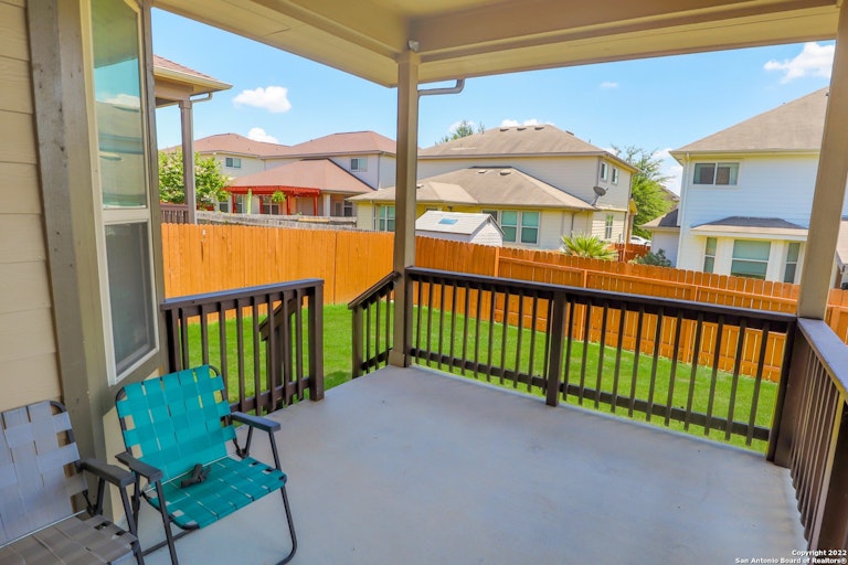 Photo 21 of 24 - 225 Scenic Vis, Cibolo, TX 78108