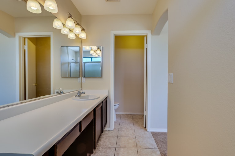 Photo 13 of 24 - 2115 E Patrick Ln, Phoenix, AZ 85024