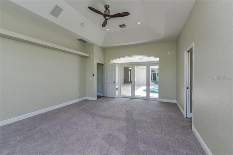 Photo 11 of 25 - 799 Capistrano Dr, Nokomis, FL 34275