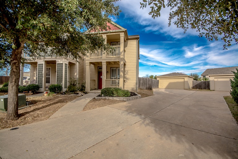 Photo 30 of 34 - 10749 Traymore Dr, Fort Worth, TX 76244