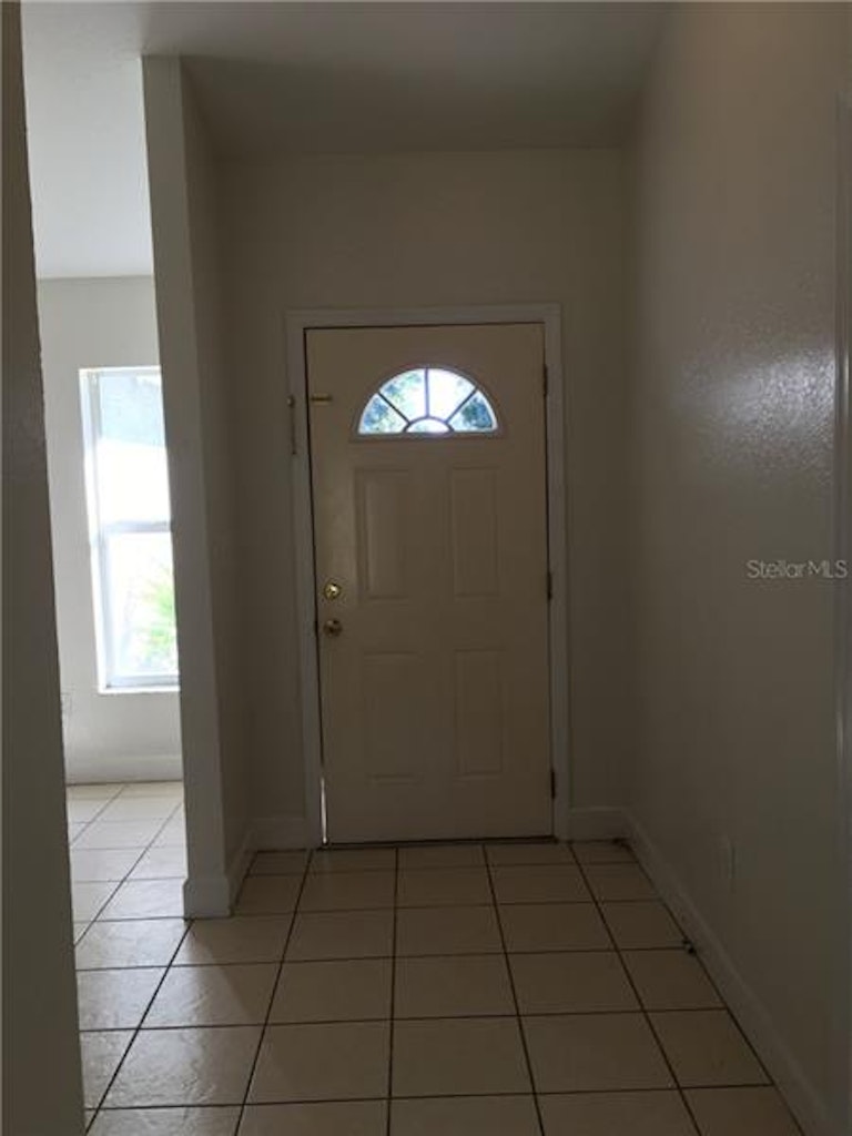 Photo 2 of 17 - 2890 Avenue M NW, Winter Haven, FL 33881