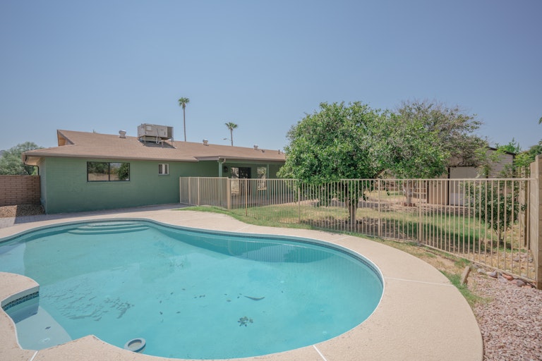 Photo 23 of 29 - 2850 E North Ln, Phoenix, AZ 85028