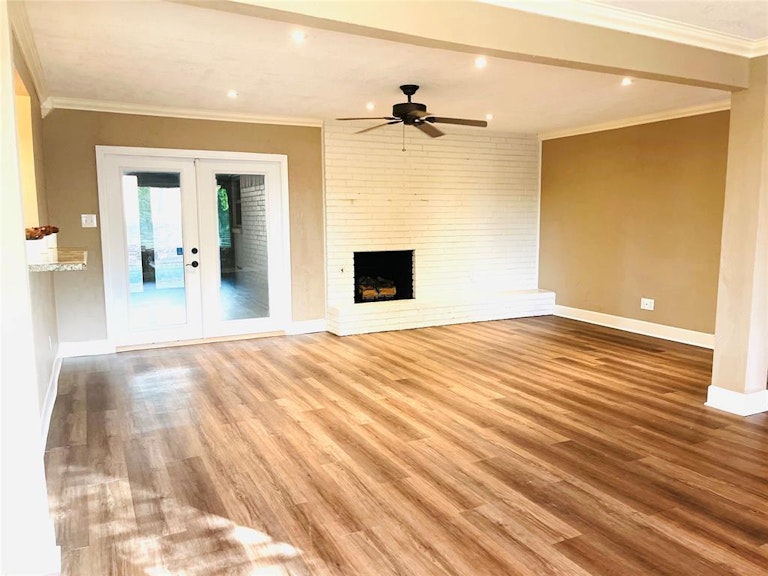 Photo 11 of 22 - 715 Vail Dr, Arlington, TX 76012