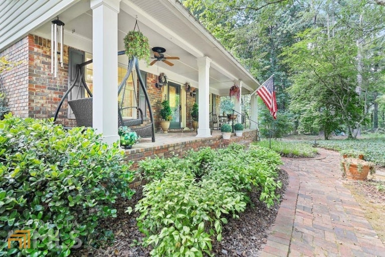 Photo 6 of 51 - 290 Ginger Cake Rd, Fayetteville, GA 30214