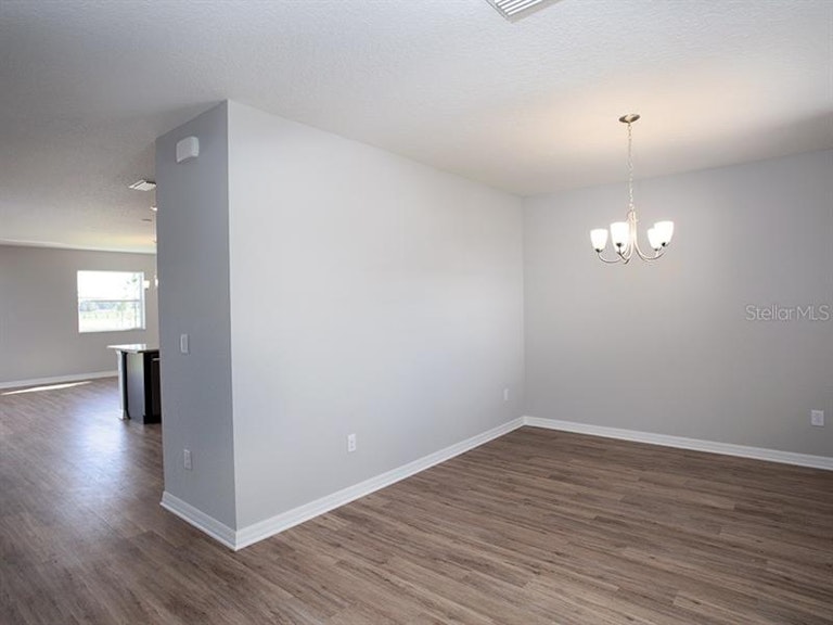 Photo 8 of 24 - 2514 Matterhorn Trl, Davenport, FL 33837