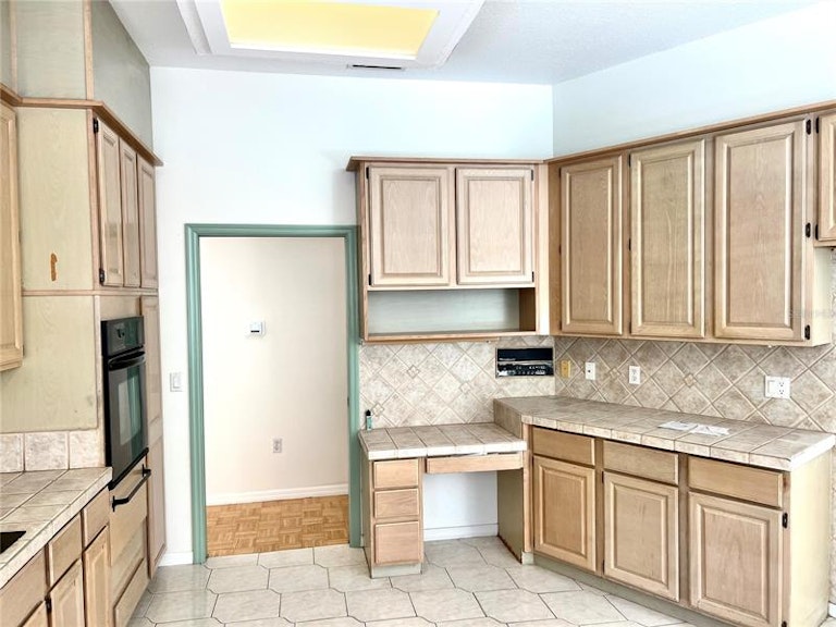Photo 5 of 25 - 7717 Apple Tree Cir, Orlando, FL 32819