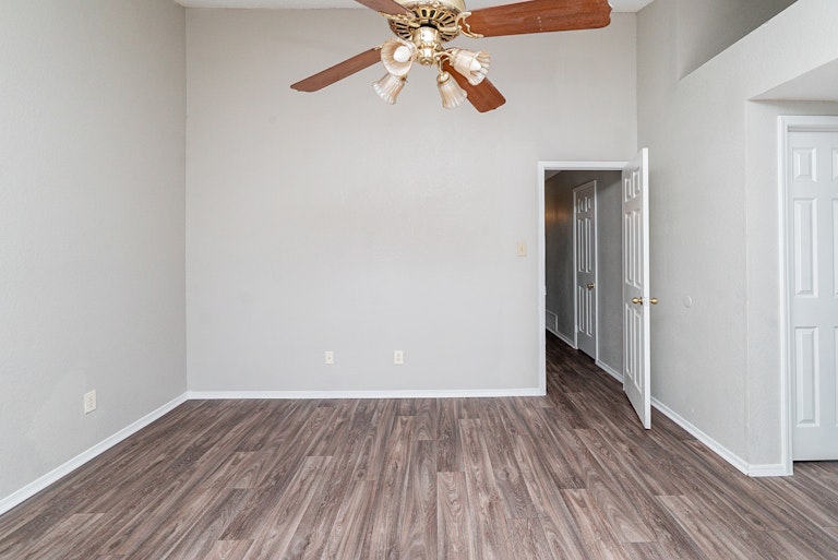 Photo 14 of 23 - 507 Redbud Dr, Forney, TX 75126