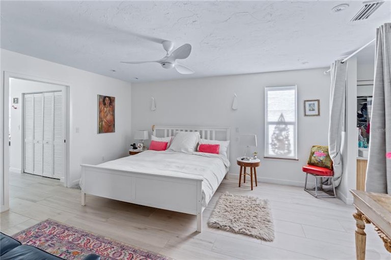 Photo 41 of 71 - 4263 Prairie View Dr S, Sarasota, FL 34232