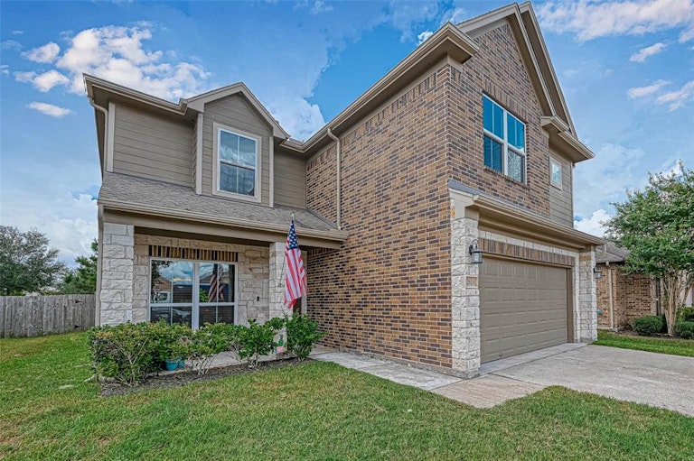 Photo 2 of 30 - 2819 Finwood Dr, Rosenberg, TX 77471