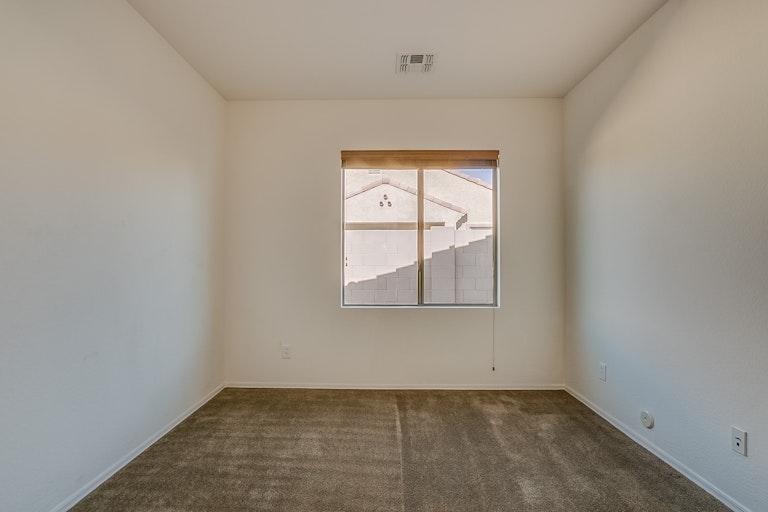 Photo 18 of 29 - 1819 S 238th Ln, Buckeye, AZ 85326