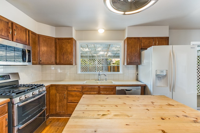Photo 4 of 19 - 10763 Santa Fe St, Northglenn, CO 80234