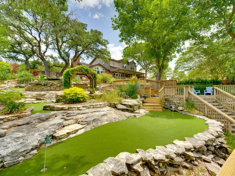 Photo 2 of 40 - 8800 Spring Lake Dr, Austin, TX 78750