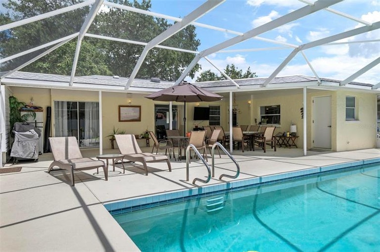 Photo 34 of 46 - 1506 54th St W, Bradenton, FL 34209